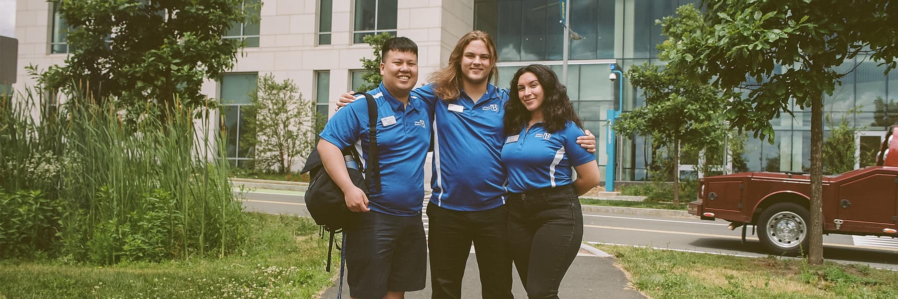 Orientation 3 Beacon Ambassadors outside.